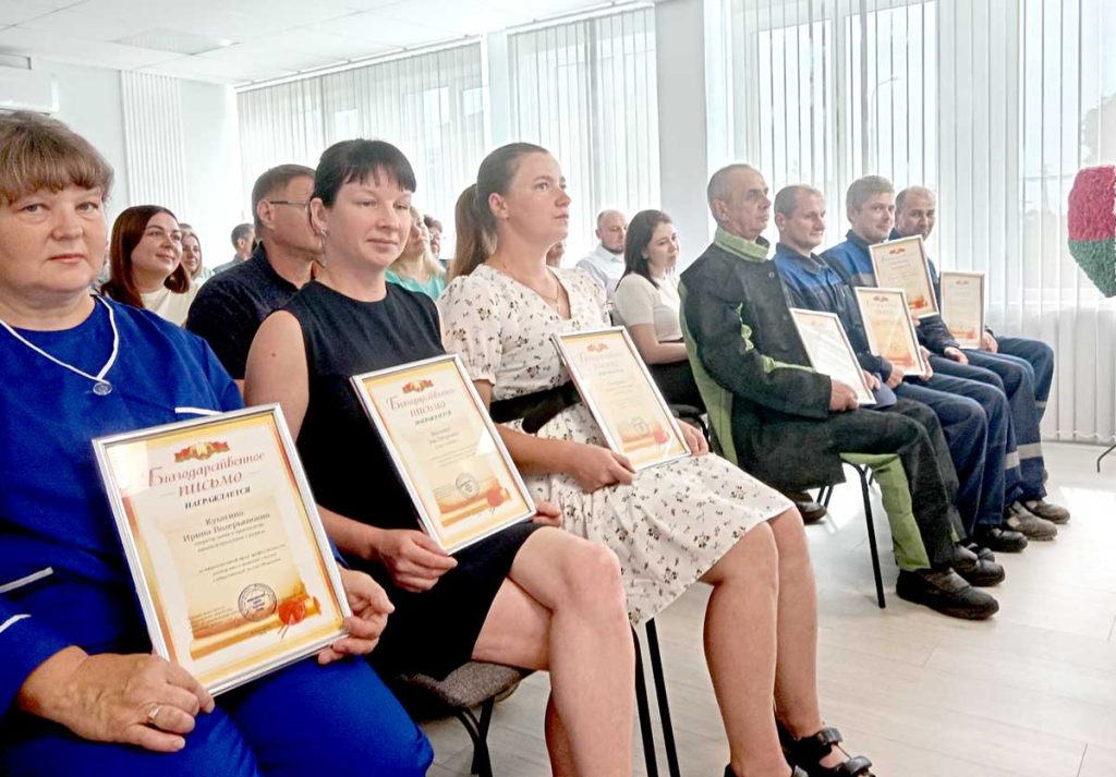 На Климовичском ЛВЗ поощрили лучших работников