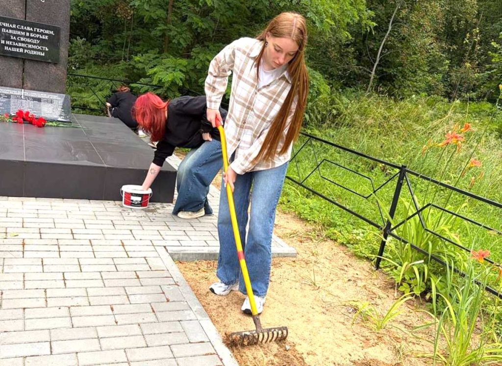 Производственная бригада Климовичского колледжа: эстафета добрых дел