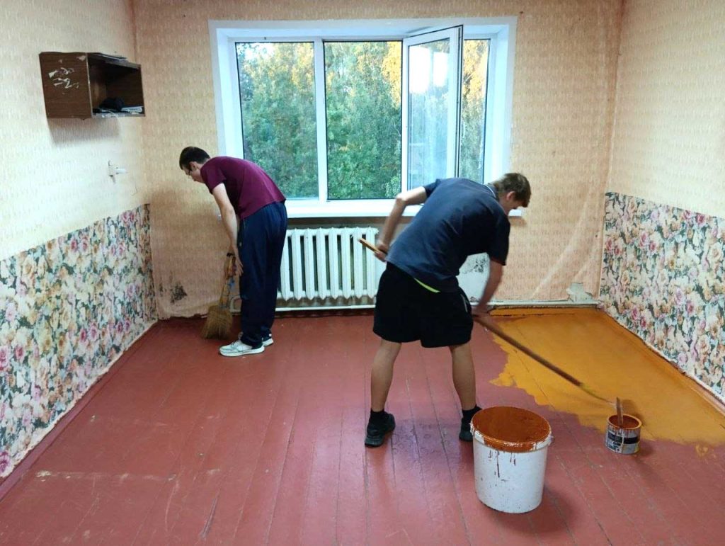 Производственная бригада Климовичского колледжа: эстафета добрых дел
