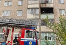 Пожар на балконе многоэтажки в Климовичах: хозяйка с детьми успела выйти