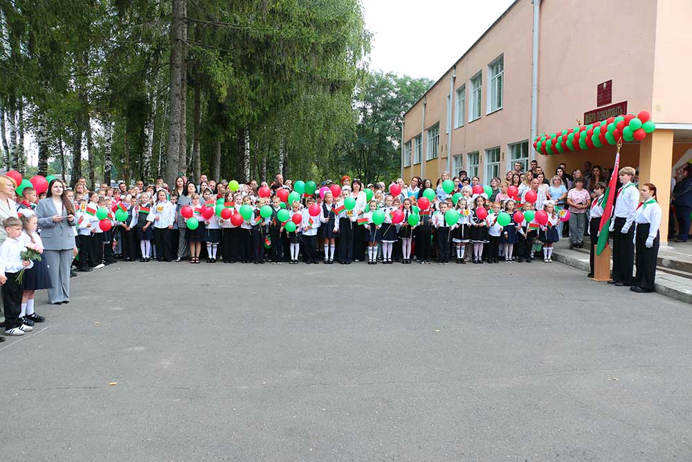 Первый звонок прозвенел для школьников Климовщины