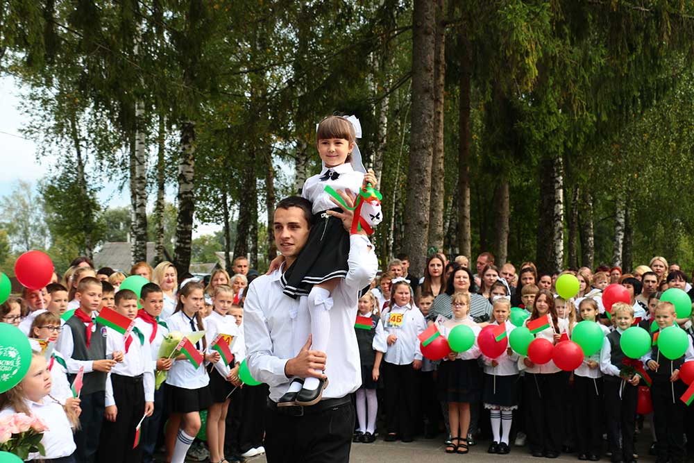 Первый звонок прозвенел для школьников Климовщины