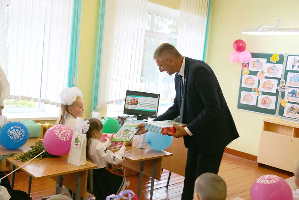 Первый звонок прозвенел для школьников Климовщины