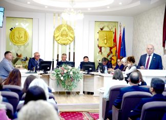 Виктор Пугач провел заседание по подготовке к отопительному сезону Главная