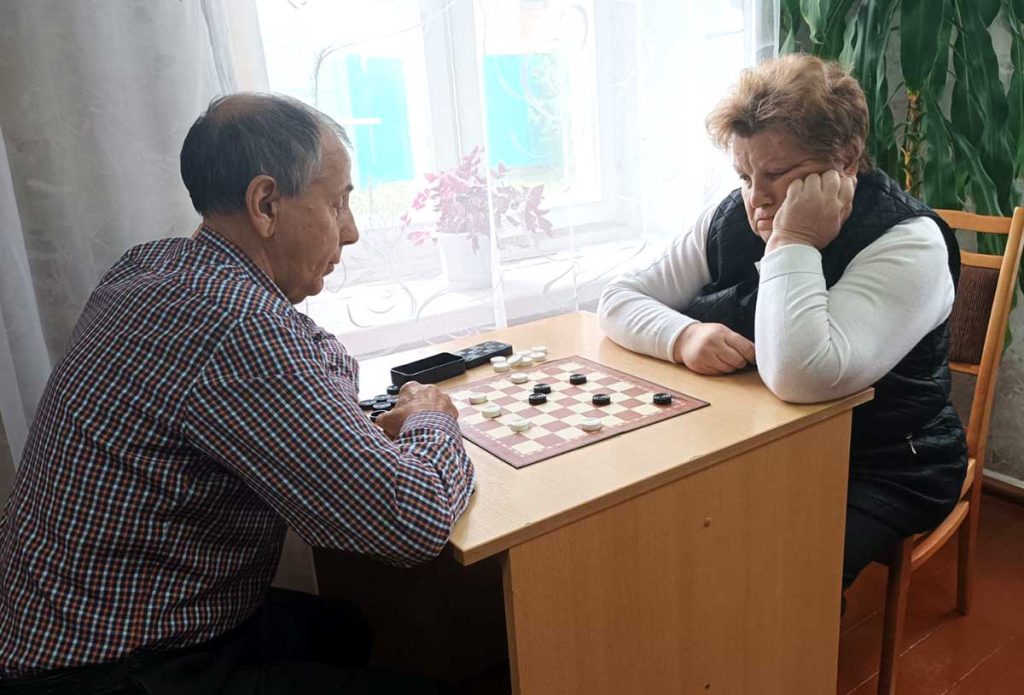 Команда Климовичского РЦСОН стала абсолютным чемпионом зонального шахматно-шашечного турнира в Черикове