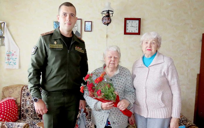 узница