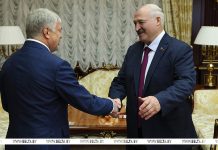Кадровый день, грани многовекторности и откровенный разговор с премьерами. Итоги недели Президента