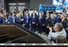 Главы правительств стран СНГ ознакомились с экспозицией выставки «ИННОПРОМ. Беларусь»