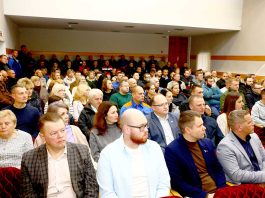 Александр Анженко встретился с работниками Климовичских электрических сетей