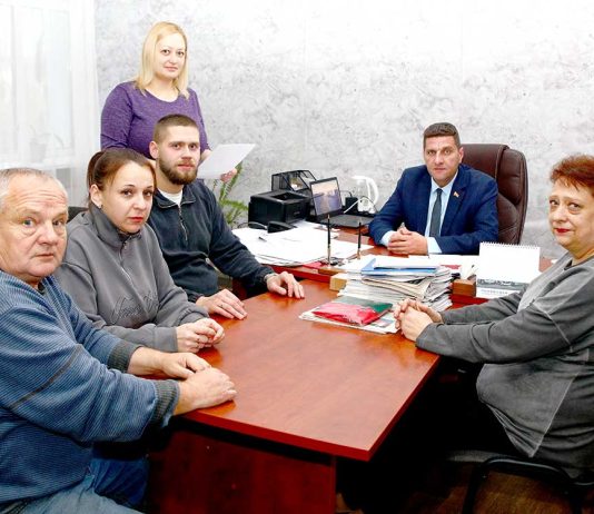 Сергей Филипенко: Климовичский филиал Автопарк № 9 обслуживает 23 маршрута и обновляет технику