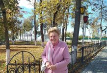 Волонтеры Климовичского аграрного колледжа помогли ветерану труда