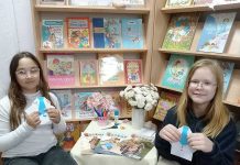 В Климовичской библиотеке Неделю родительской любви завершил арт-час «Открытка для папы»